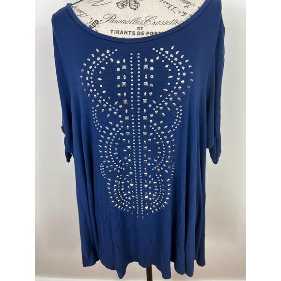 WestPort Blue and silver bedazzled short sleeve blouse with cutouts in arms - Picture 4 of 10